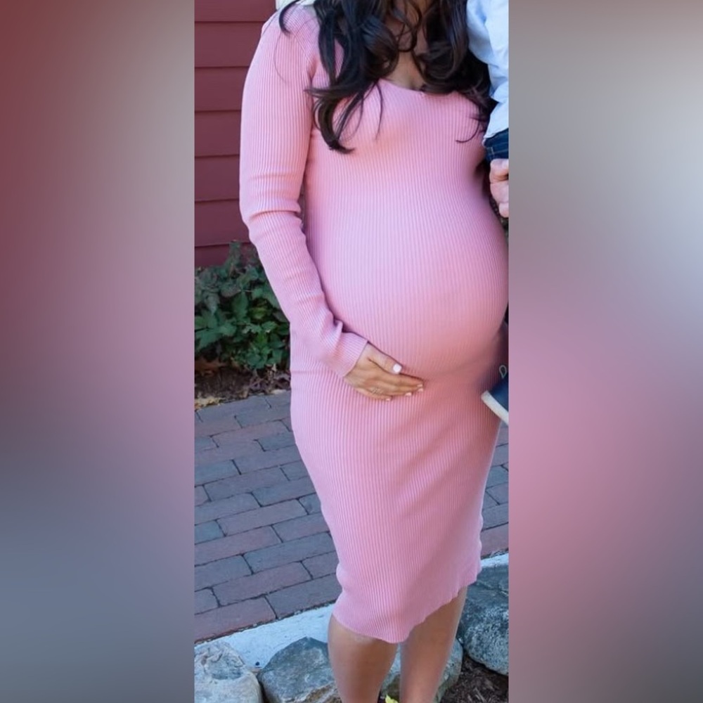 Pink fitted midi maternity dress pinkblush